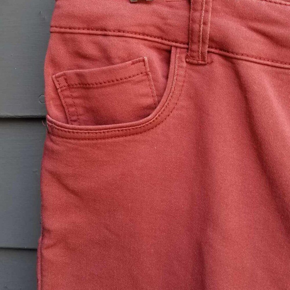Christopher & Banks Rust Bermuda Shorts size 8 - Picture 9 of 12